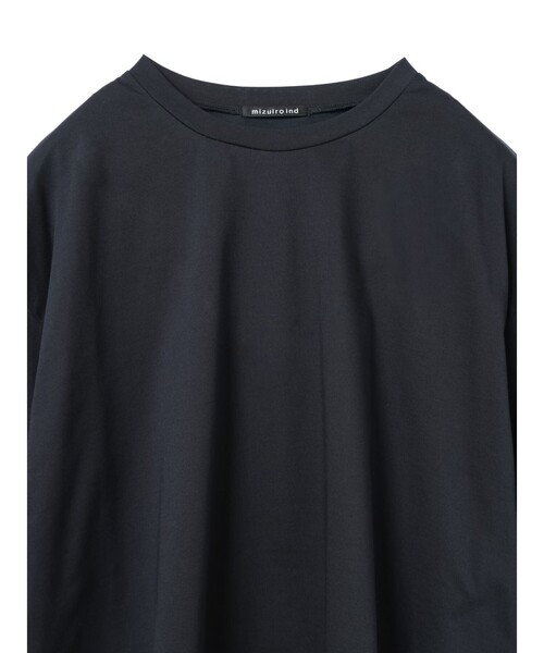 mizuiroind(ミズイロインド)の「mizuiro ind サイドスリットワイドチュニックTシャツ(Tシャツ/カットソー・レディース・ブラック/チャコールグレー/ネイビー/ベージュ/オフホワイト/ブルー・FREE)」の21枚目の写真