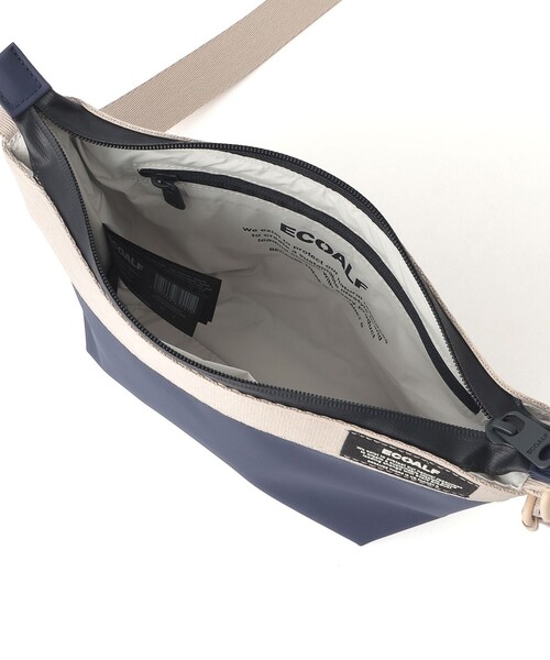 ECOALF(エコアルフ)の「ARENY ショルダーバッグ / ARENY CROSSBODY UNISEX(ショルダーバッグ・レディース・ホワイト系その他/グリーン系その他4/ネイビー・FREE)」の16枚目の写真
