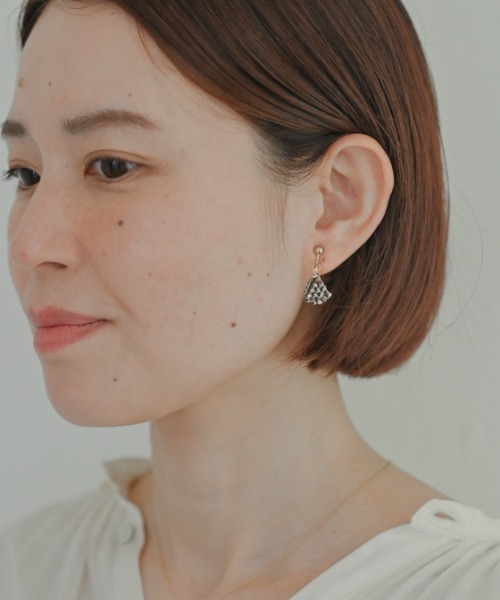 HARIO Lampwork Factory(ハリオランプワークファクトリー)の「イヤリング ルクス(イヤリング・レディース・クリア・FREE)」の4枚目の写真