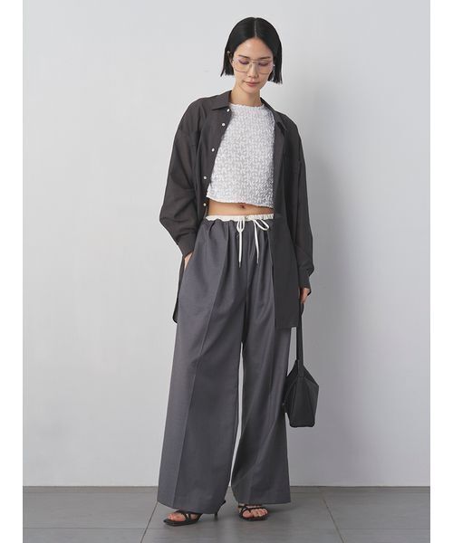 MIESROHE（ミースロエ）の「【洗える・接触冷感】サイドスリット　シアーシャツ（シャツ/ブラウス・レディース・ホワイト/ブルー/チャコールグレー・F）」の21枚目の写真