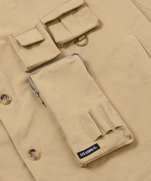 AJOBYAJO（アジョバイアジョ）の「Multi Pocket Batwing Jacket [BEIGE]（テーラードジャケット・メンズ・その他・FREE）」の7枚目の写真