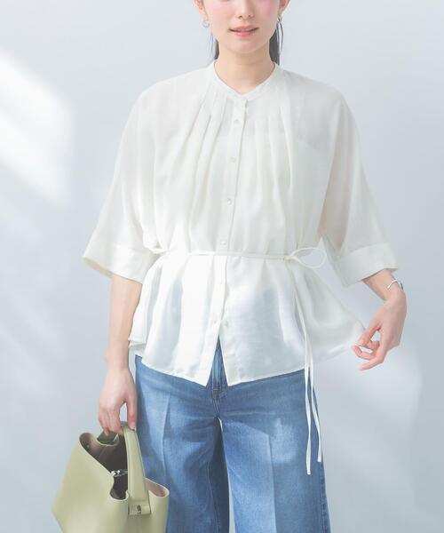 URBAN RESEARCH ROSSO WOMEN(アーバンリサーチ ロッソ)の「『WEB/一部店舗限定』リネン混ドルマンタックブラウス(シャツ/ブラウス・レディース・ブルー系その他/ブラック/オフホワイト・FREE)」の4枚目の写真