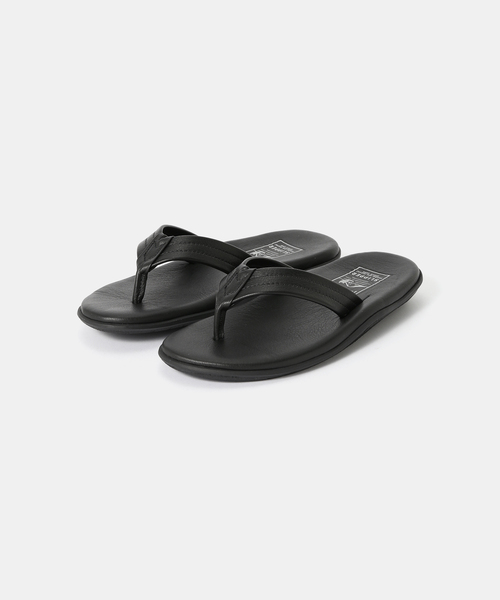 Spick & Span(スピックアンドスパン)の「ISLAND SLIPPER / アイランド スリッパ レザートングサンダル(サンダル・レディース・ブラック・23cm/24cm/25cm)」の1枚目の写真