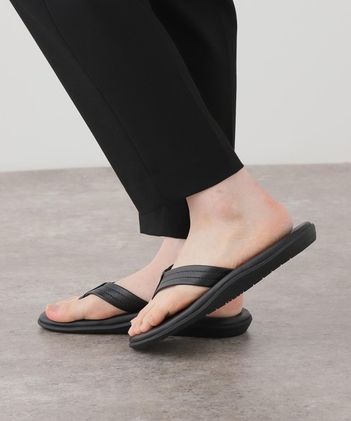 Spick & Span(スピックアンドスパン)の「ISLAND SLIPPER / アイランド スリッパ レザートングサンダル(サンダル・レディース・ブラック・23cm/24cm/25cm)」の10枚目の写真