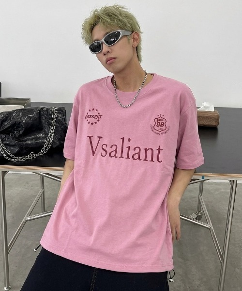FREE DEE(フリー ディー)の「A'GEM/9 × .kom 『FREEDEE/フリーディー』サイドドローコード ゲームシャツTEE(Tシャツ/カットソー・メンズ・ブラック/ピンク/アイボリー・M/L)」の3枚目の写真