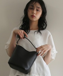ZOZO限定 ミニポーチ付きハンドバッグ