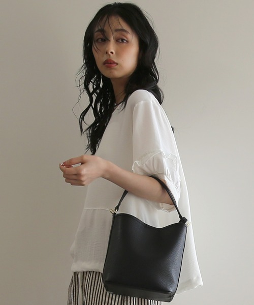 No one knows(ノーワンノーズ)の「ZOZO限定 ミニポーチ付きハンドバッグ(ハンドバッグ・レディース・ブラウン/ブラック・FREE)」の15枚目の写真