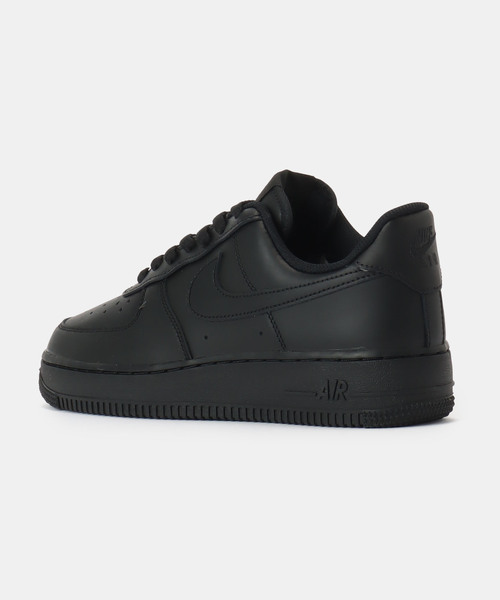 NIKE(ナイキ)の「NIKE W AIR FORCE 1 '07 DD8959-001(スニーカー・レディース・ブラック・22.5cm/23cm/23.5cm/24cm/24.5cm/25cm)」の3枚目の写真