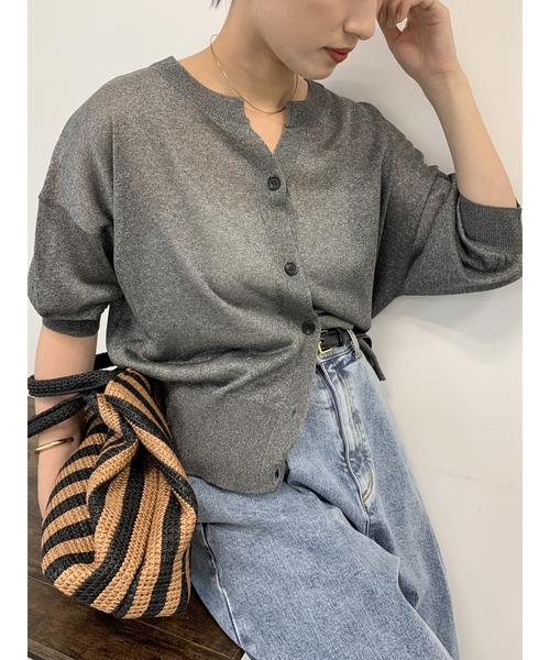 Te chichi（テチチ）の「ラメシアー前後2WAY5分袖カーディガン（カーディガン/ボレロ・レディース・グレー/チャコールグレー/クリーム・F）」の2枚目の写真