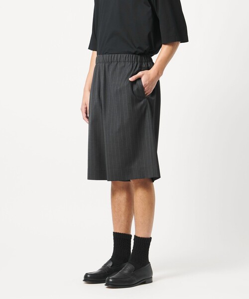 LOEFF(ロエフ)の「<LOEFF>トロピカルウール ハーフパンツ ピンストライプ MENS(その他パンツ・メンズ・ダークグレー・1/2)」の6枚目の写真