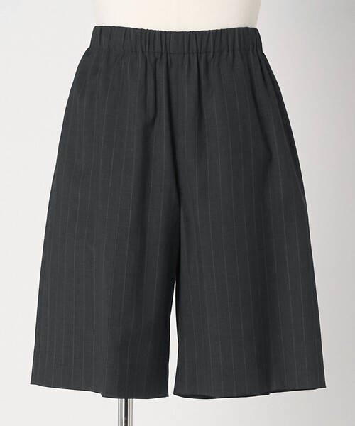 LOEFF(ロエフ)の「<LOEFF>トロピカルウール ハーフパンツ ピンストライプ MENS(その他パンツ・メンズ・ダークグレー・1/2)」の9枚目の写真