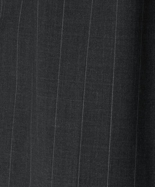 LOEFF(ロエフ)の「<LOEFF>トロピカルウール ハーフパンツ ピンストライプ MENS(その他パンツ・メンズ・ダークグレー・1/2)」の15枚目の写真