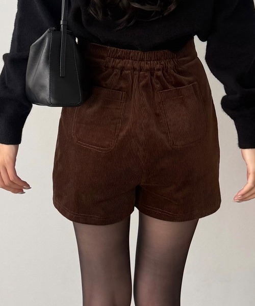 callautia(カラウティア)の「コーデュロイハイウエストショートパンツ(その他パンツ・レディース・ブラック/ブラウン/グレー・MEDIUM/SMALL/LARGE)」の7枚目の写真