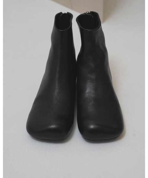TODAYFUL(トゥデイフル)の「Square Leather Flat Boots(ブーツ・レディース・ブラック・38inch/37inch/36inch)」の16枚目の写真