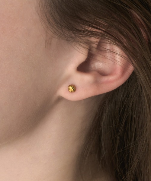 muku(ムク)の「PIERCE/MNI SHELL(ピアス(両耳用)・レディース・シルバー/ゴールド・FREE)」の21枚目の写真