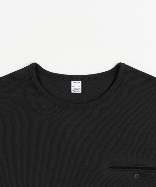 TOFFEE（トフィー）の「[S-XXL] スリムクロップボタンハーフTシャツ (ブラック)（Tシャツ/カットソー・メンズ・その他・SMALL/MEDIUM/LARGE/X-LARGE/XX-LARGE）」の3枚目の写真