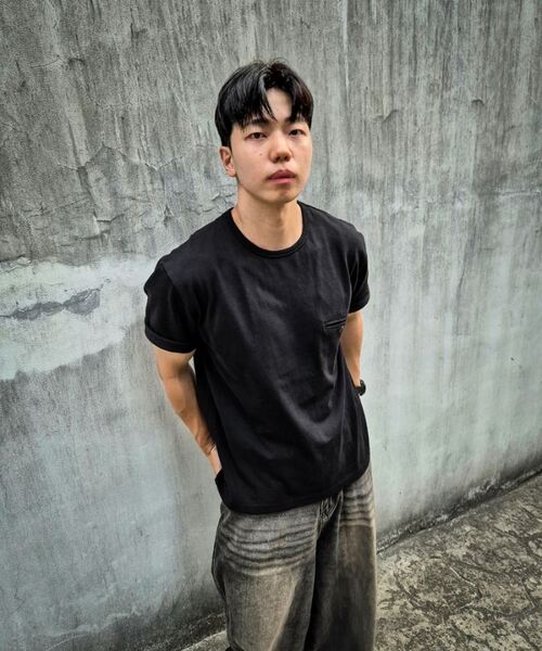 TOFFEE（トフィー）の「[S-XXL] スリムクロップボタンハーフTシャツ (ブラック)（Tシャツ/カットソー・メンズ・その他・SMALL/MEDIUM/LARGE/X-LARGE/XX-LARGE）」の8枚目の写真