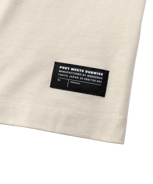 POET MEETS DUBWISE(ポエットミーツダブワイズ)の「POET MEETS DUBWISE/ポエトミーツダブワイズ PMD LOGO LOOSE FIT T-shirt(Tシャツ/カットソー・メンズ・ベージュ系その他/スミクロ・L/XL)」の5枚目の写真