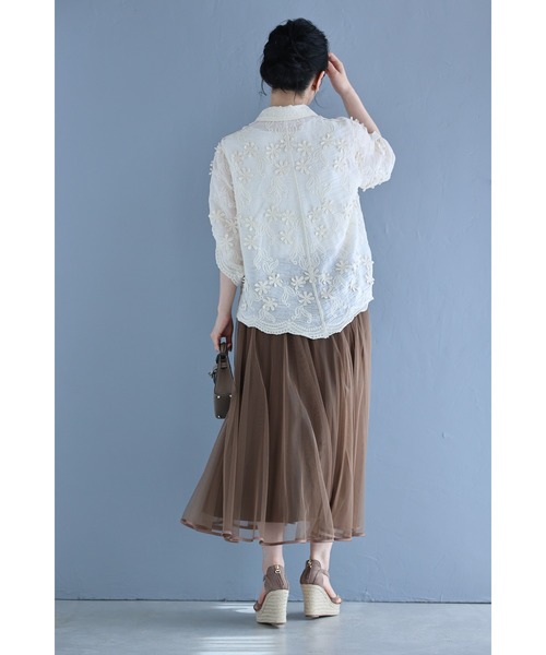 cawaii(カワイイ)の「2wayスリーブの花びら浮かぶ柔らかシャツトップス(シャツ/ブラウス・レディース・アイボリー・FREE)」の11枚目の写真