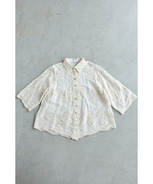 cawaii(カワイイ)の「2wayスリーブの花びら浮かぶ柔らかシャツトップス(シャツ/ブラウス・レディース・アイボリー・FREE)」の12枚目の写真