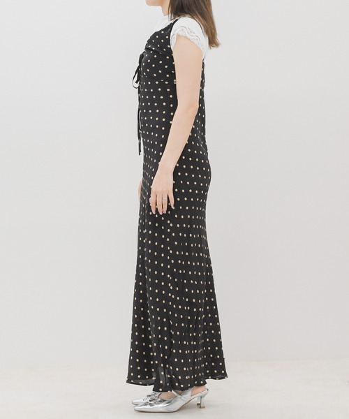 MISCH MASCH(ミッシュマッシュ)の「2026春夏新作 ドット柄リボンキャミワンピース(ワンピース・レディース・ブラウン/ブラック・フリ-)」の10枚目の写真