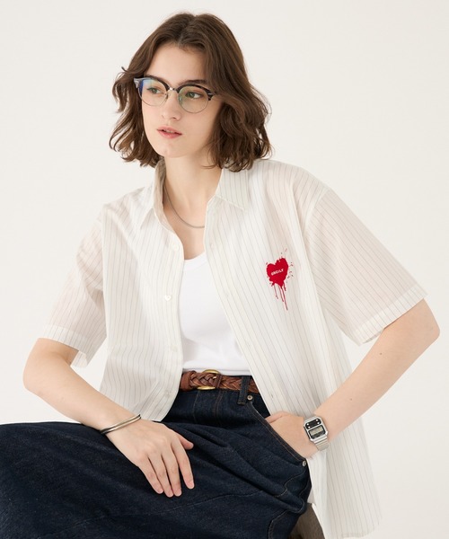 ONCILY(オンシェリー)の「MELTING HEART STRIPE SHIRT / メルティングハートストライプシャツ(シャツ/ブラウス・メンズ・ブラック/ホワイト/ブルー・LARGE/SMALL/MEDIUM)」の22枚目の写真