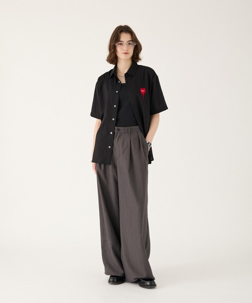 ONCILY(オンシェリー)の「MELTING HEART STRIPE SHIRT / メルティングハートストライプシャツ(シャツ/ブラウス・メンズ・ブラック/ホワイト/ブルー・LARGE/SMALL/MEDIUM)」の8枚目の写真