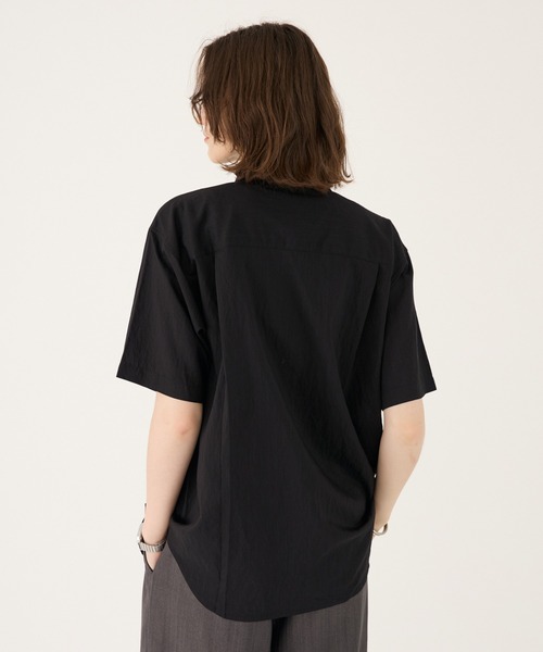 ONCILY(オンシェリー)の「MELTING HEART STRIPE SHIRT / メルティングハートストライプシャツ(シャツ/ブラウス・メンズ・ブラック/ホワイト/ブルー・LARGE/SMALL/MEDIUM)」の6枚目の写真