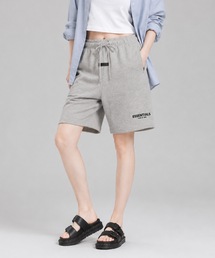 FOG ESSENTIALS（エフオージーエッセンシャルズ）の「【FOG ESSENTIALS】エッセンシャルズ FRONT LOGO ハーフパンツ（スウェットパンツ）」