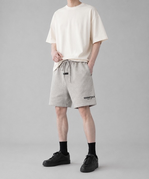 FOG ESSENTIALS（エフオージーエッセンシャルズ）の「【FOG ESSENTIALS】エッセンシャルズ FRONT LOGO ハーフパンツ（スウェットパンツ・レディース・オートミール/ブラック/ホワイト系その他・SMALL/MEDIUM/LARGE/X-LARGE）」の13枚目の写真