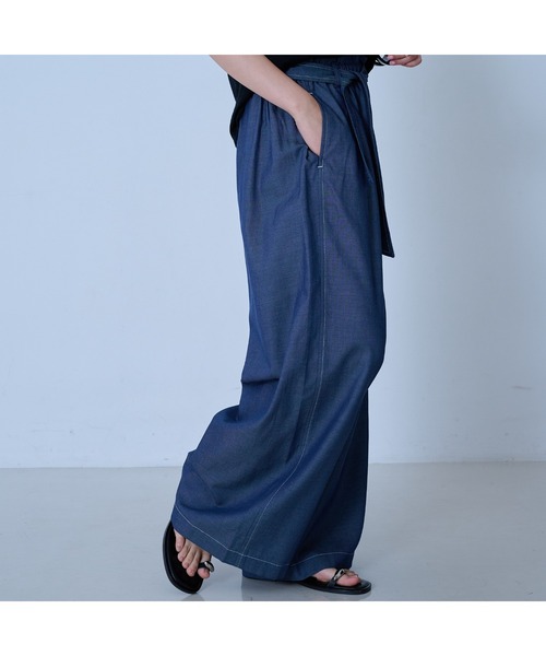 qualite(カリテ)の「【涼やか素材】コットンリヨセルデニムワイドパンツ(デニムパンツ・レディース・インディゴブルー・36/38)」の1枚目の写真