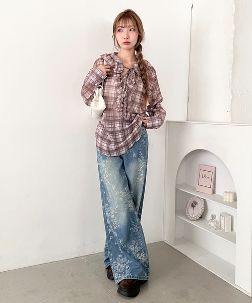Loueme(ルエム)の「フラワージャガードデニムパンツ(デニムパンツ・レディース・ブルー・S/M)」の7枚目の写真