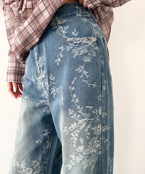 Loueme(ルエム)の「フラワージャガードデニムパンツ(デニムパンツ・レディース・ブルー・S/M)」の10枚目の写真