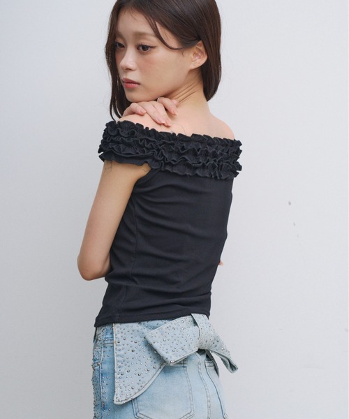 HEIREN(ヘイレーン)の「フリルオフショルトップス(Tシャツ/カットソー・レディース・ホワイト/ブラック・FREE)」の16枚目の写真