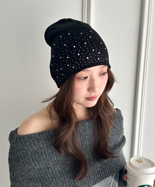CLEA(クレア)の「ラインストーンビジュー付きニット帽(ニットキャップ/ビーニー・レディース・ブラック/ベージュ/ホワイト/グレー・FREE)」の11枚目の写真