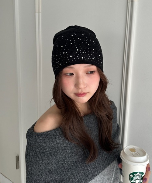 CLEA(クレア)の「ラインストーンビジュー付きニット帽(ニットキャップ/ビーニー・レディース・ブラック/ベージュ/ホワイト/グレー・FREE)」の14枚目の写真