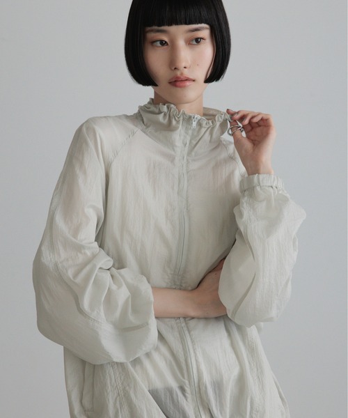 LOWRYS FARM(ローリーズファーム)の「シアーアノラック 1051619(カーディガン/ボレロ・レディース・ライトグレー/イエロー/ブルー・FREE)」の2枚目の写真