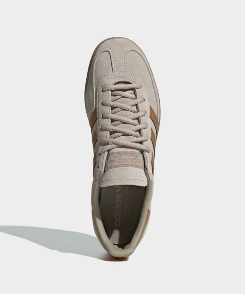 adidas（アディダス）の「ハンドボール [Handball Spezial Shoes] スニーカー / アディダスオリジナルス adidas Originals（スニーカー・メンズ・ベージュ・22.0cm/22.5cm/23.0cm/23.5cm/24.0cm/24.5cm/25.0cm/25.5cm/26.0cm/26.5cm/27.0cm/27.5cm/28.0cm/28.5cm/29.0cm）」の3枚目の写真