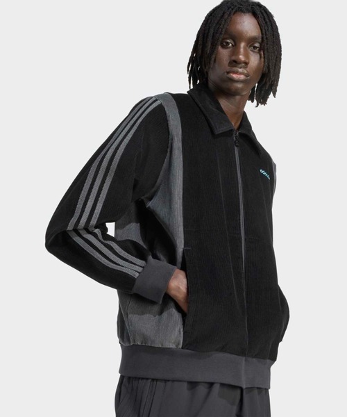 adidas(アディダス)の「プロ トラックトップ / ジャージ / トラックジャケット / アディダスオリジナルス adidas Originals(ジャージ・メンズ・ブラック・3XL/XX-LARGE/LARGE/X-LARGE/X-SMALL/SMALL/MEDIUM)」の4枚目の写真