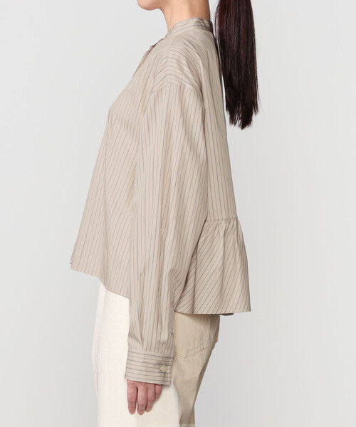 nicholson&nicholson(ニコルソンアンドニコルソン)の「nicholson & nicholson | 〈別注〉 コットン バックギャザーブラウス WOMEN(シャツ/ブラウス・レディース・ブラウン系その他/ブラック/ベージュ系その他/ブルー系その他5・38)」の12枚目の写真