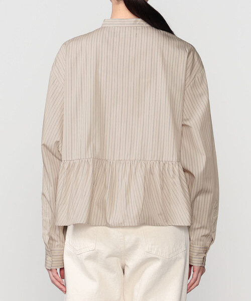 nicholson&nicholson(ニコルソンアンドニコルソン)の「nicholson & nicholson | 〈別注〉 コットン バックギャザーブラウス WOMEN(シャツ/ブラウス・レディース・ブラウン系その他/ブラック/ベージュ系その他/ブルー系その他5・38)」の13枚目の写真