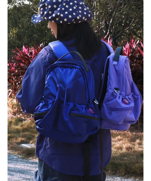 OFFWINTER(オフウィンター)の「【OFFWINTER】撥水高光沢サテン/高密度コーマ綿 ロケットバックパック / リュック M PC収納可 13インチ(スペースシリーズ)(ショルダーバッグ・メンズ・ブルー/グリーン/パープル・MEDIUM)」の9枚目の写真