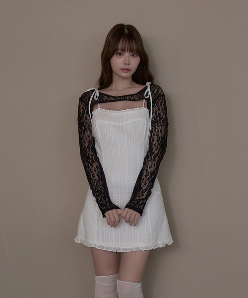 M DOLLY（エムドリー）の「Petite frill daisy mini dress / プチフリルデイジーミニドレス（ワンピース・レディース・ホワイト/ブラック・FREE）」の3枚目の写真