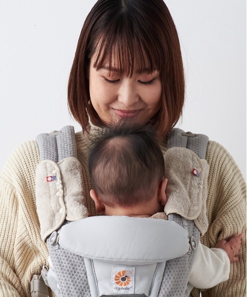 emoka(エモカ)の「今治タオル エルゴベビー対応 よだれパッド(抱っこ紐/ベルトカバー/スリング・キッズ・ライトベージュ/ブルー系その他/オートミール/ピンク系その他/ベージュ系その他/ブラック系その他/ブラウン系その他/ライトブラウン/グレー系その他/グレー/チャコールグレー/ライトピンク/ネイビー/グレー系その他2/ブラック/スモークピンク・フリー)」の20枚目の写真
