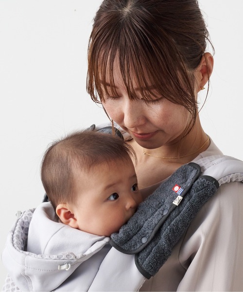 emoka(エモカ)の「今治タオル エルゴベビー対応 よだれパッド(抱っこ紐/ベルトカバー/スリング・キッズ・ライトベージュ/ブルー系その他/オートミール/ピンク系その他/ベージュ系その他/ブラック系その他/ブラウン系その他/ライトブラウン/グレー系その他/グレー/チャコールグレー/ライトピンク/ネイビー/グレー系その他2/ブラック/スモークピンク・フリー)」の22枚目の写真
