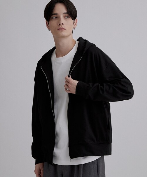 tk.TAKEO KIKUCHI(ティーケータケオキクチ)の「ZIPパーカー(パーカー・メンズ・ブラック/ライトグレー・02/03)」の8枚目の写真