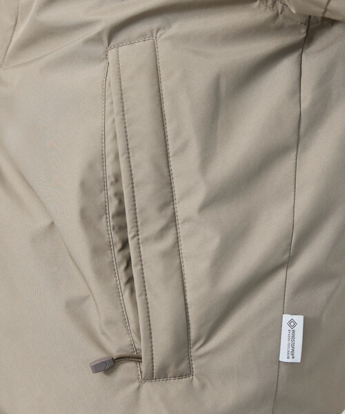 FREAK'S STORE（フリークスストア）の「＋Phenix × FREAK'S STORE/プラスフェニックス 別注 GORE-TEX WINDSTOPPER SNAP DOWN/ゴアテックス ウィンドストッパー スナップダウン（ダウンジャケット/コート・レディース・ベージュ/ブラック/オフホワイト・LARGE/MEDIUM/SMALL）」の11枚目の写真