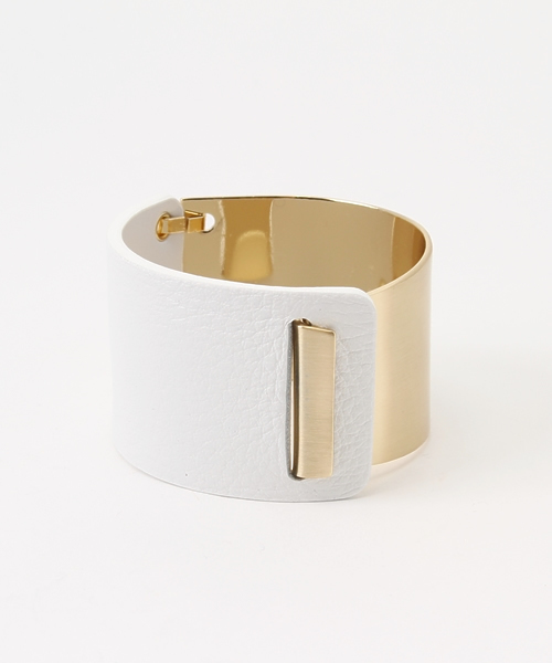 Rouge vif（ルージュヴィフ）の「ﾚｻﾞｰｺﾝﾋﾞ太ﾊﾞﾝｸﾞﾙ（バングル/リストバンド・レディース・ブラック/ホワイト・FREE）」の3枚目の写真