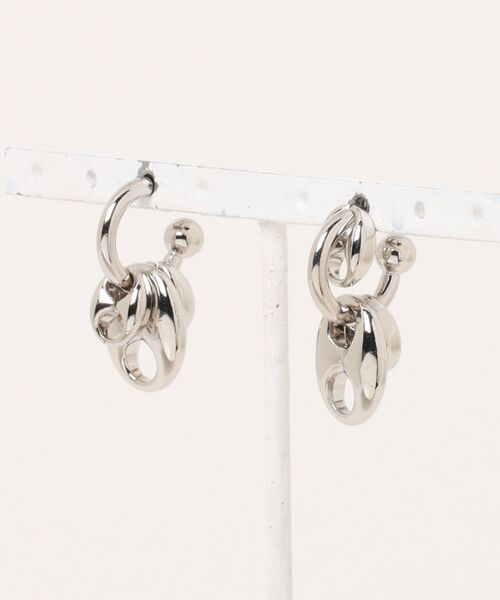 JUSTINE CLENQUET(ジュスティーヌクランケ)の「JUSTINE CLENQUET/ジュスティーヌ・クランケ/AKARI EARRINGS(イヤリング・レディース・ブラック系その他2・F)」の1枚目の写真
