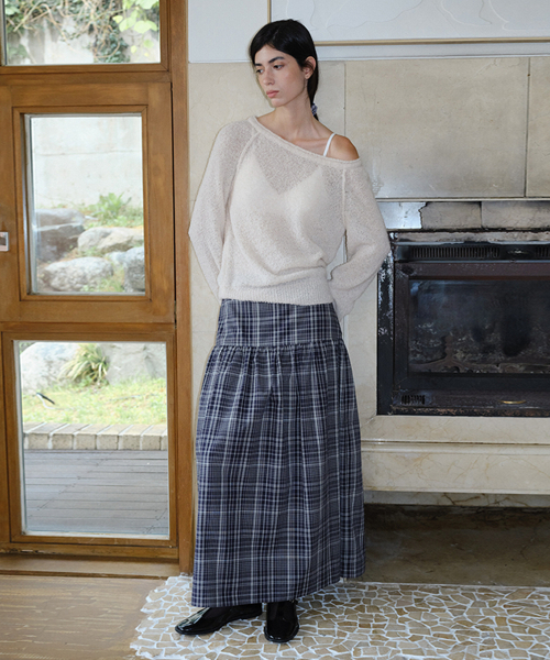 EN OR(エンオール)の「CHECK YOKE LONG SKIRT - NAVY(スカート・レディース・その他・MEDIUM/SMALL)」の4枚目の写真